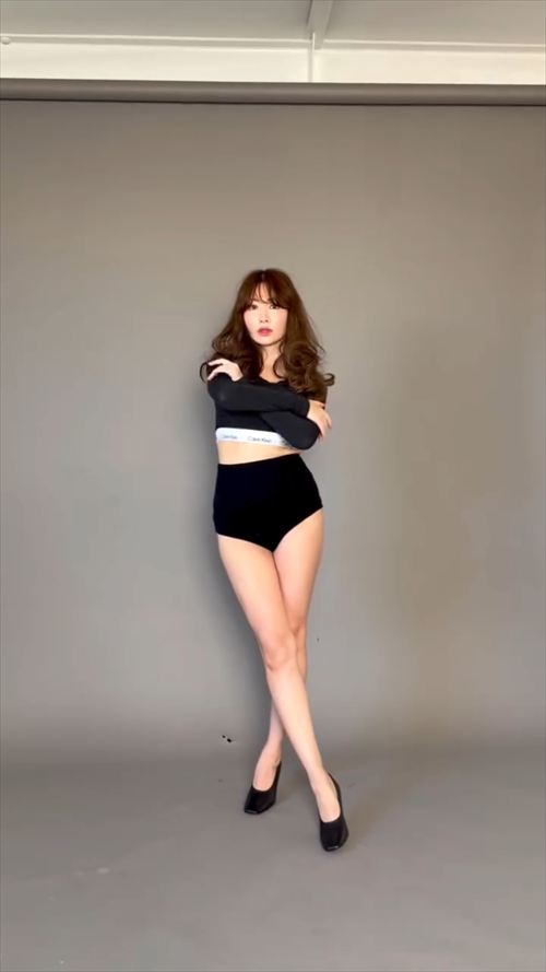 小嶋陽菜エロむちむちおっぱい