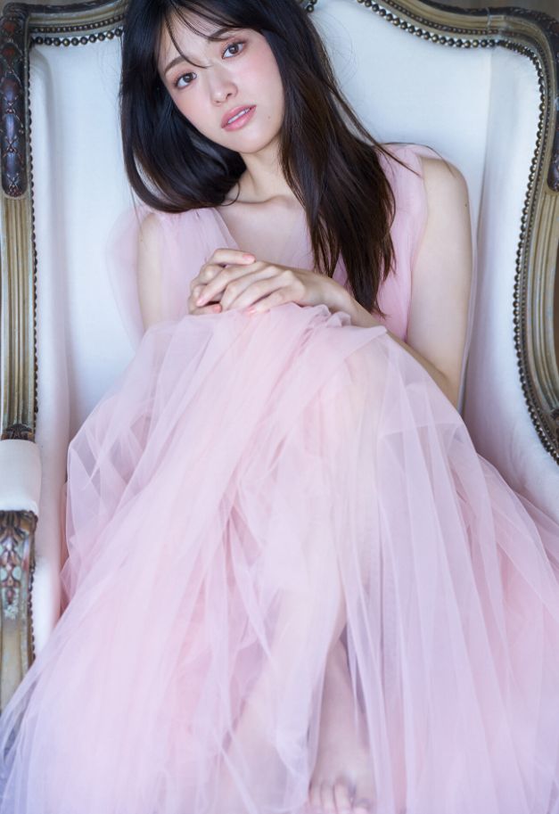 松村沙友理ヌードエロ写真集濡れ場