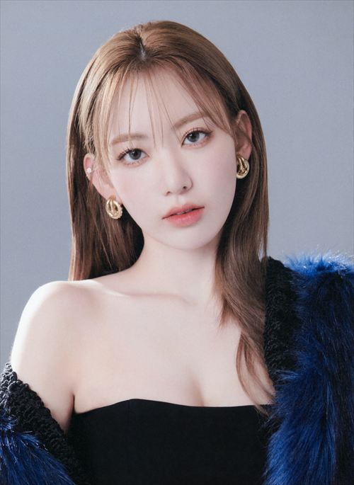 宮脇咲良エロ腋汗ライブグラビア水着おっぱい