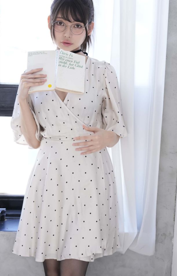 似鳥沙也加ヌードエロ写真集