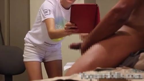 ヌードデッサンエロ男性モデル女子大生