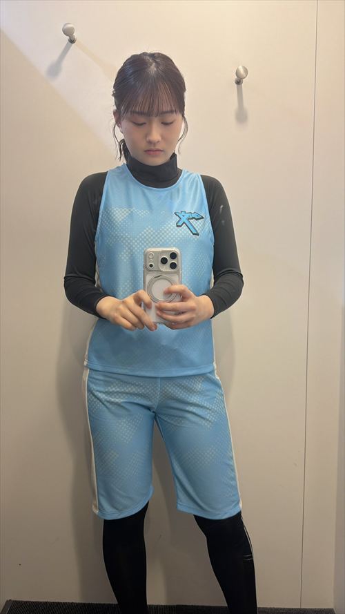 篠原梨菜エロアナウンサー開脚TBS文武BUNBUクイズ番組