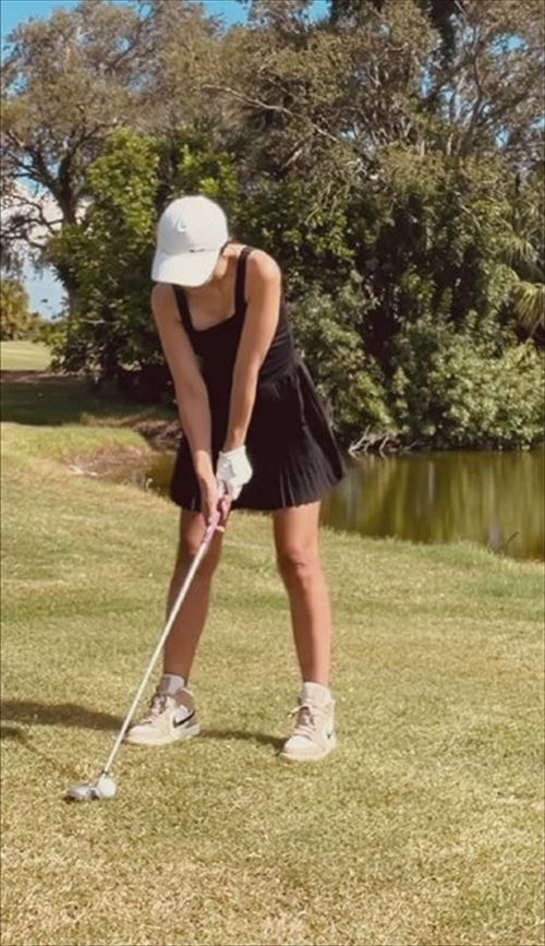 鈴木紗理奈エロミニスカワンピゴルフグラビアおっぱい水着