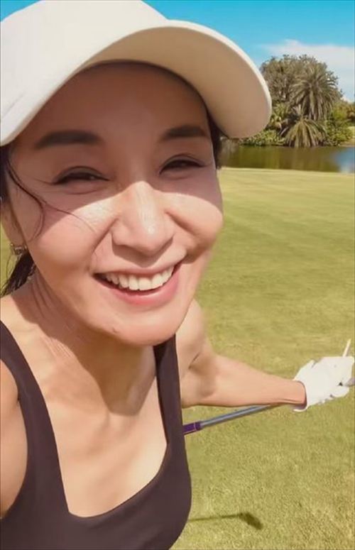 鈴木紗理奈エロミニスカワンピゴルフグラビアおっぱい水着