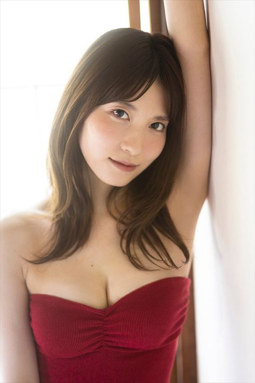 谷口めぐエログラビア下着AKB48女優モデルセクシーRAVIJOURランジェリー