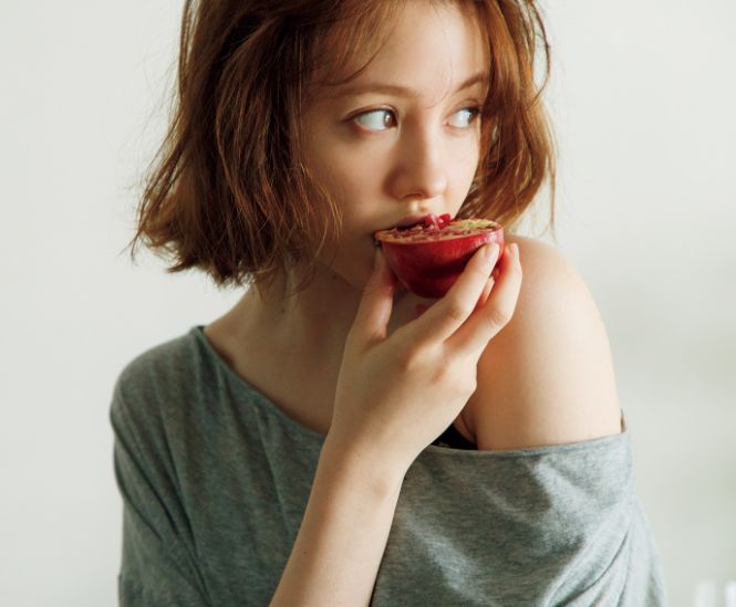 トリンドル玲奈ヌードエロ濡れ場写真集エロあいまい