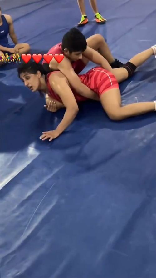 男女混合レスリングエロスポーツ