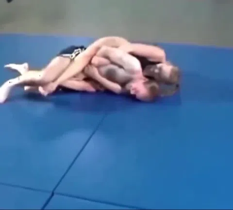 男女混合レスリングエロスポーツ