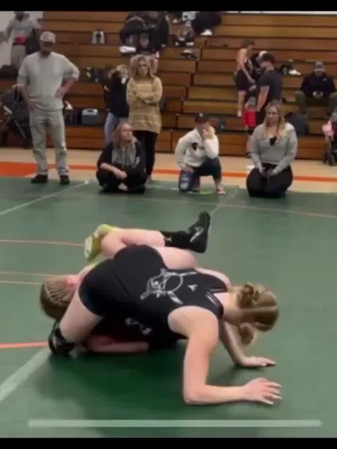 男女混合レスリングエロスポーツ