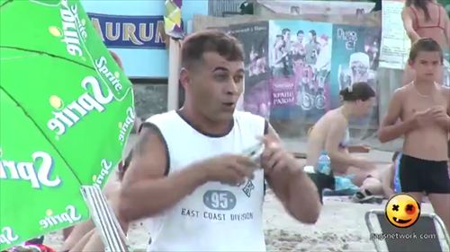 どっきりエロ海おっぱいポロリ乳首