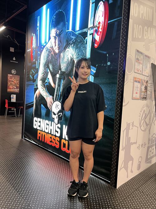 野村優エロおっぱいグラビア水着パワーリフティング日本記録保持者ヤンマガ