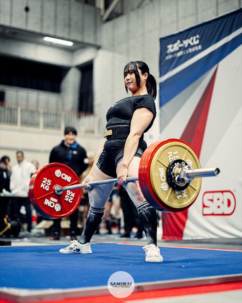 野村優エロおっぱいグラビア水着パワーリフティング日本記録保持者ヤンマガ