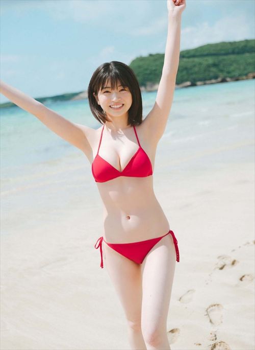 佐々木ほのか エロ おっぱい グラビア 水着9