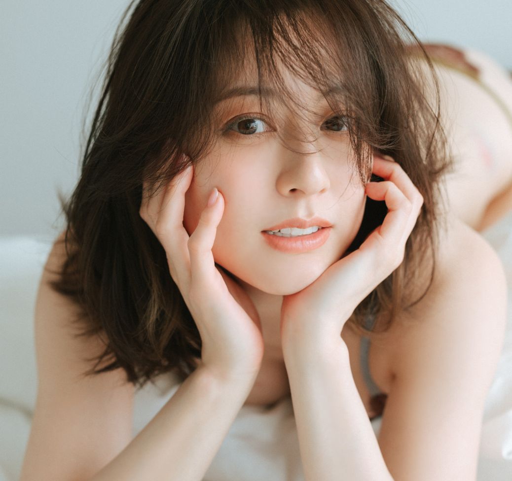 杉本有美ヌードエロ写真集グラビア特撮女優水着「余白の色気。」