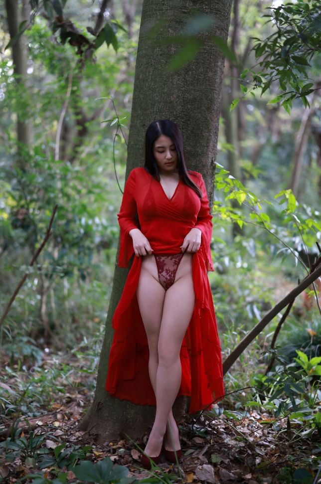 トロたんヌードエロ写真集おっぱいグラビア下着水着「眼福トロトロ」