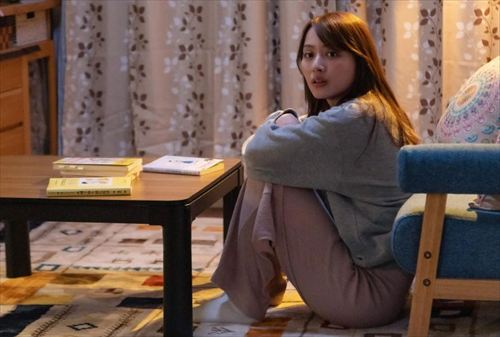 内田理央濡れ場エロヌード水着お胸略奪奪婚