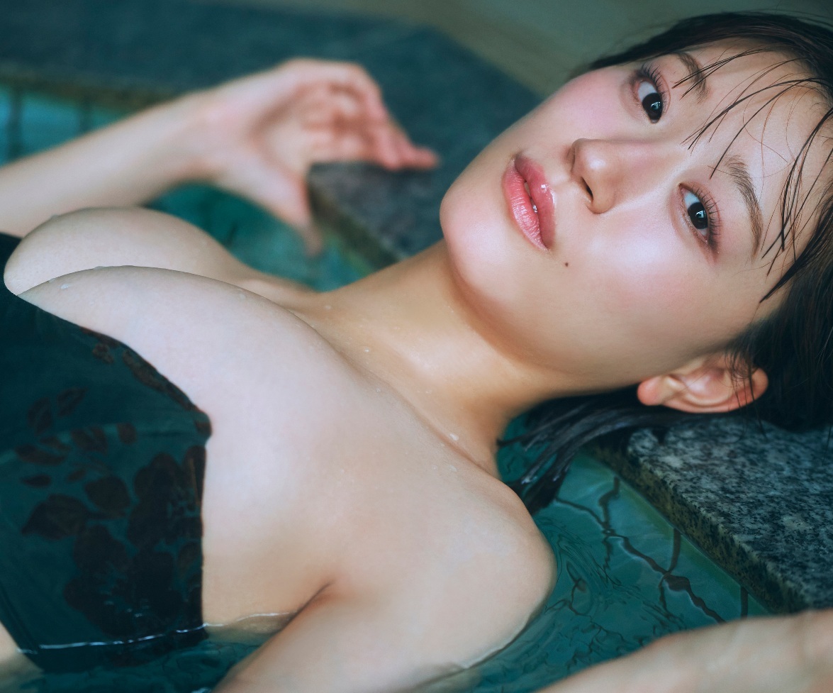 上西怜グラビアおっぱいエロ画像