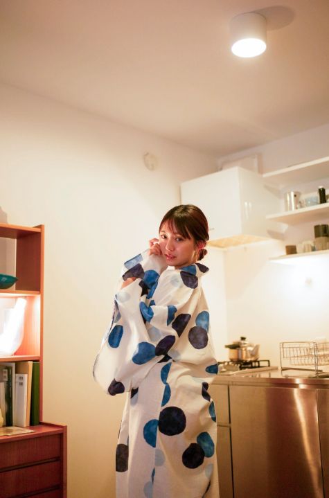 豊田ルナグラビアおっぱいエロ画像