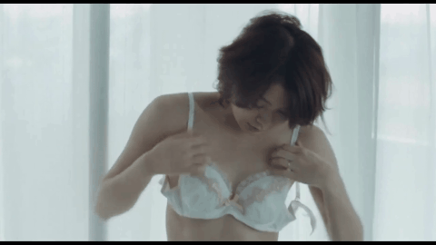 田畑智子、濡れ場ヌードおっぱいがエロい！【GIF動画】