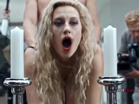 美人女優さん、まんこに生挿入されるシーンを全世界に公開してしまうｗｗｗ(動画あり)