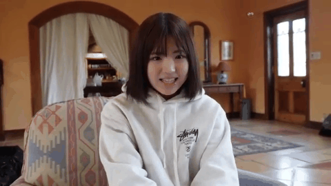 16歳JKが水着グラビアデビュー！グラマラスBODY炸裂！！エロGIF動画