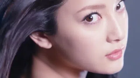 菜々緒さん、下着モデルに！！セクシーすぎてエロい目でしか見れないｗｗ(GIF動画あり)