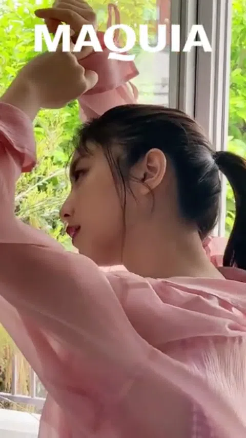 与田祐希が週刊誌のグラビアに登場！エッチな目でしか見れないｗｗｗ（GIF動画）